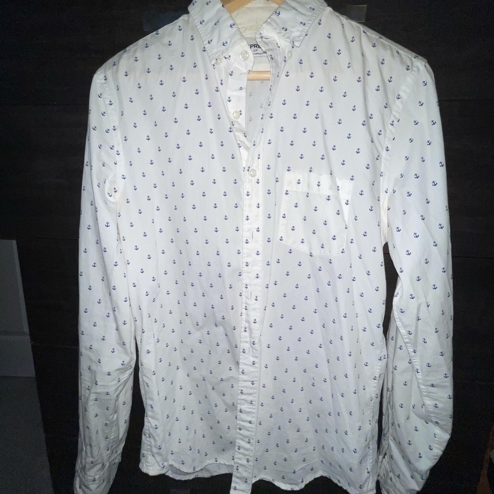 Men’s Express Long-Sleeve Button Down (SMALL)